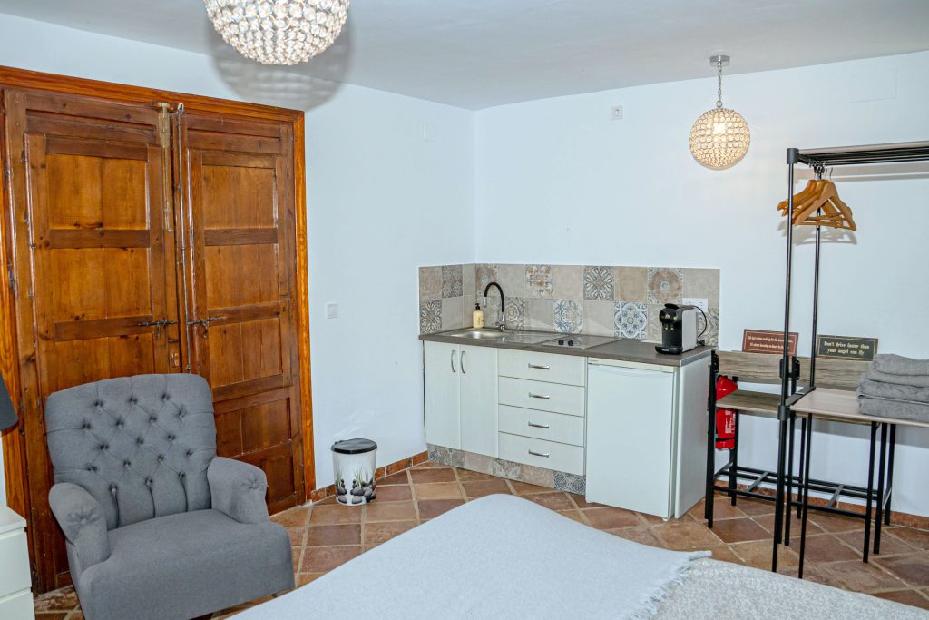 Kitchen and dining area in Studio Cigarillos